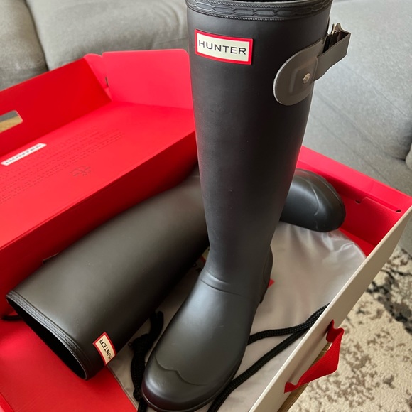 New Hunter Rain Boots Sz 10 - Picture 3 of 4